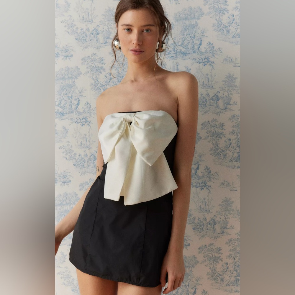 Kimchi Blue Dresses | Kimchi Blue Emmery Bow Strapless Mini Dress | Size: XS
